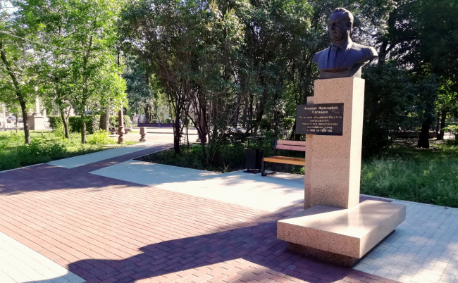 Памятник градоначальнику Николаю Салацкому, г. Иркутск, 2019 г. Иркутск, 2019 г. 